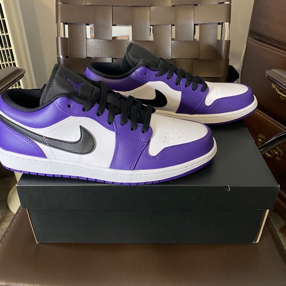 SOLD-Air Jordan 1 Court Purple Low - Picture 3 of 5